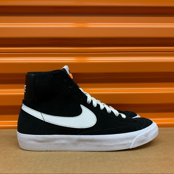 Nike Blazer Mid ‘77 Black/White Women’s Shoes - Picture 3 of 9